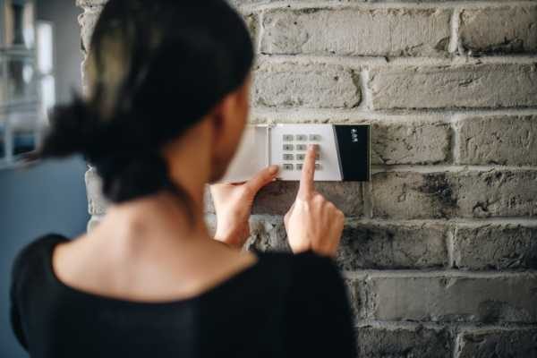 Låsesmed Vejle - alarmsystem adgangskontrol panel